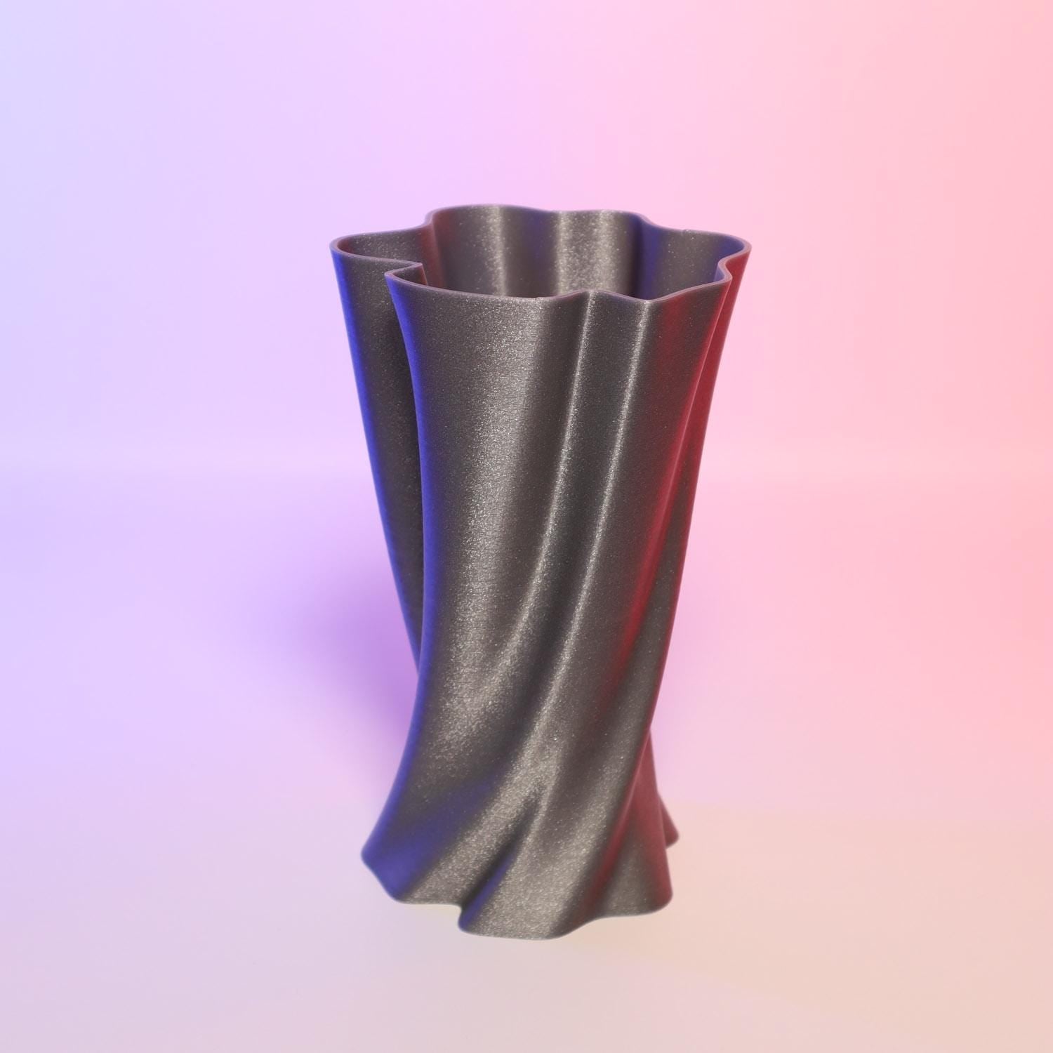 Curvy Vase Design