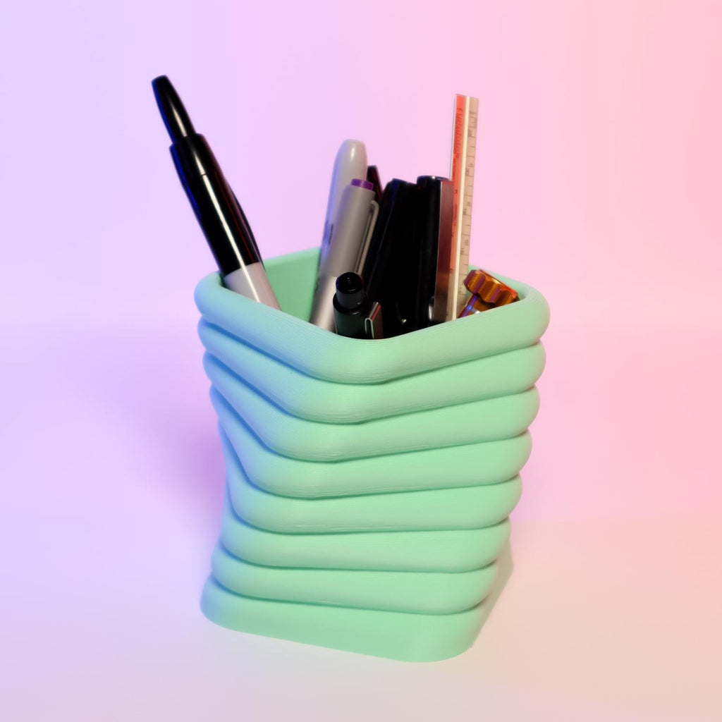 Twisted Floatie Square Organizer
